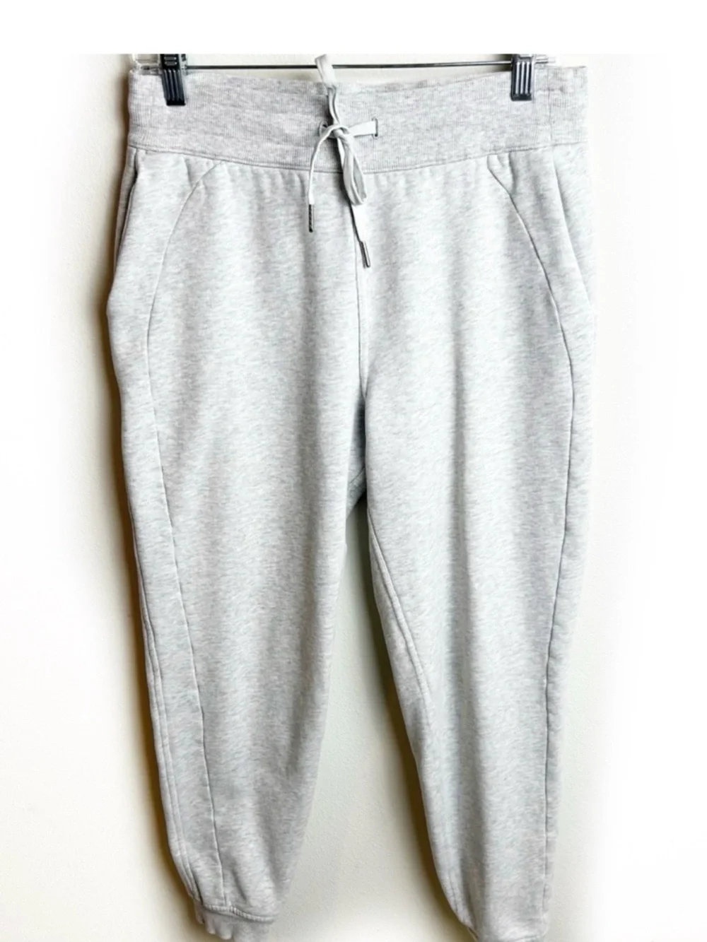 🎳Lululemon Scuba jogger with Drawstring🎳